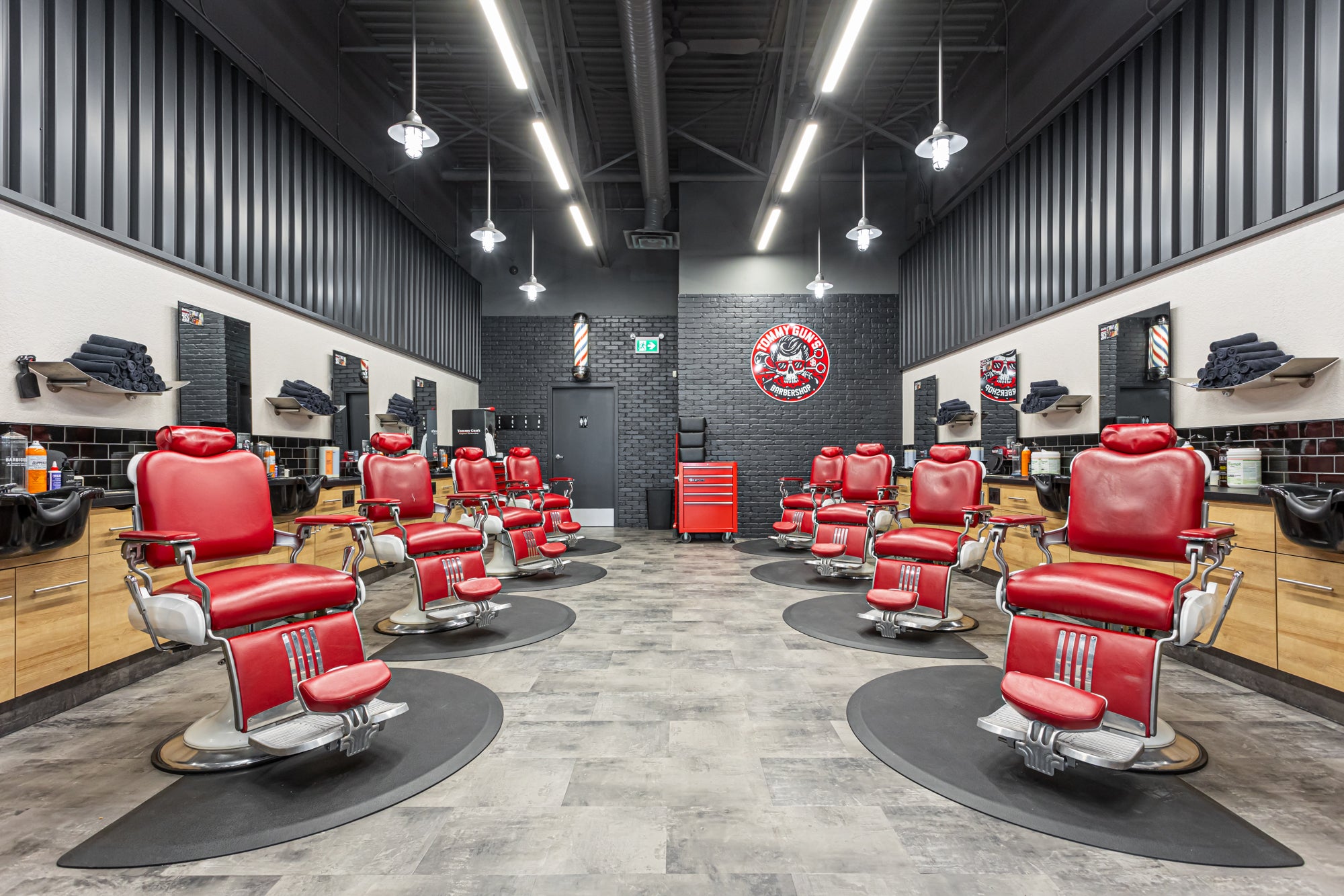 “Is your skin thirsty?” - Charlotte Tilbury 👑👏🏻 #fyp #foryou  #charlottetilbury #makeup #grwm #lipsync #beauty @Charlotte Tilbury, image size:2000x1333